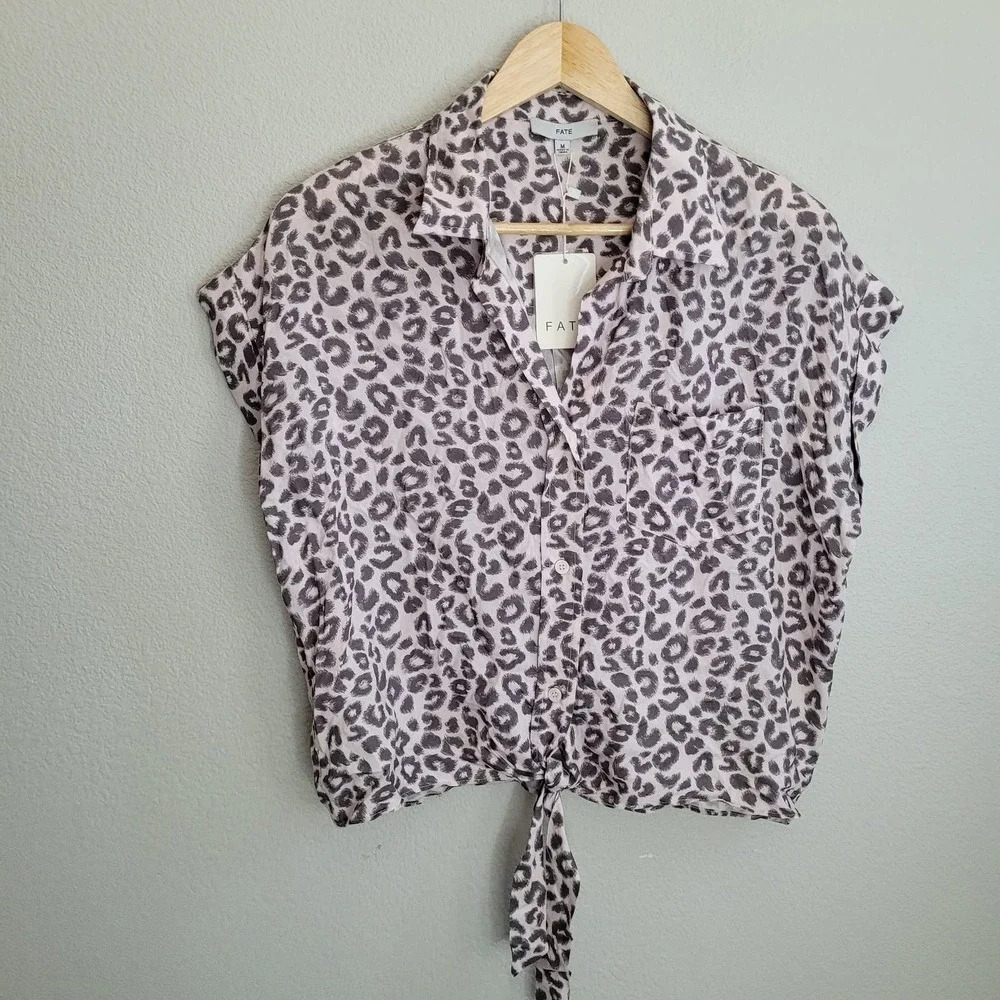 Fate Womens Button-Up Top Size M Multicolor Leopard Print 100% Rayon Tie NEW